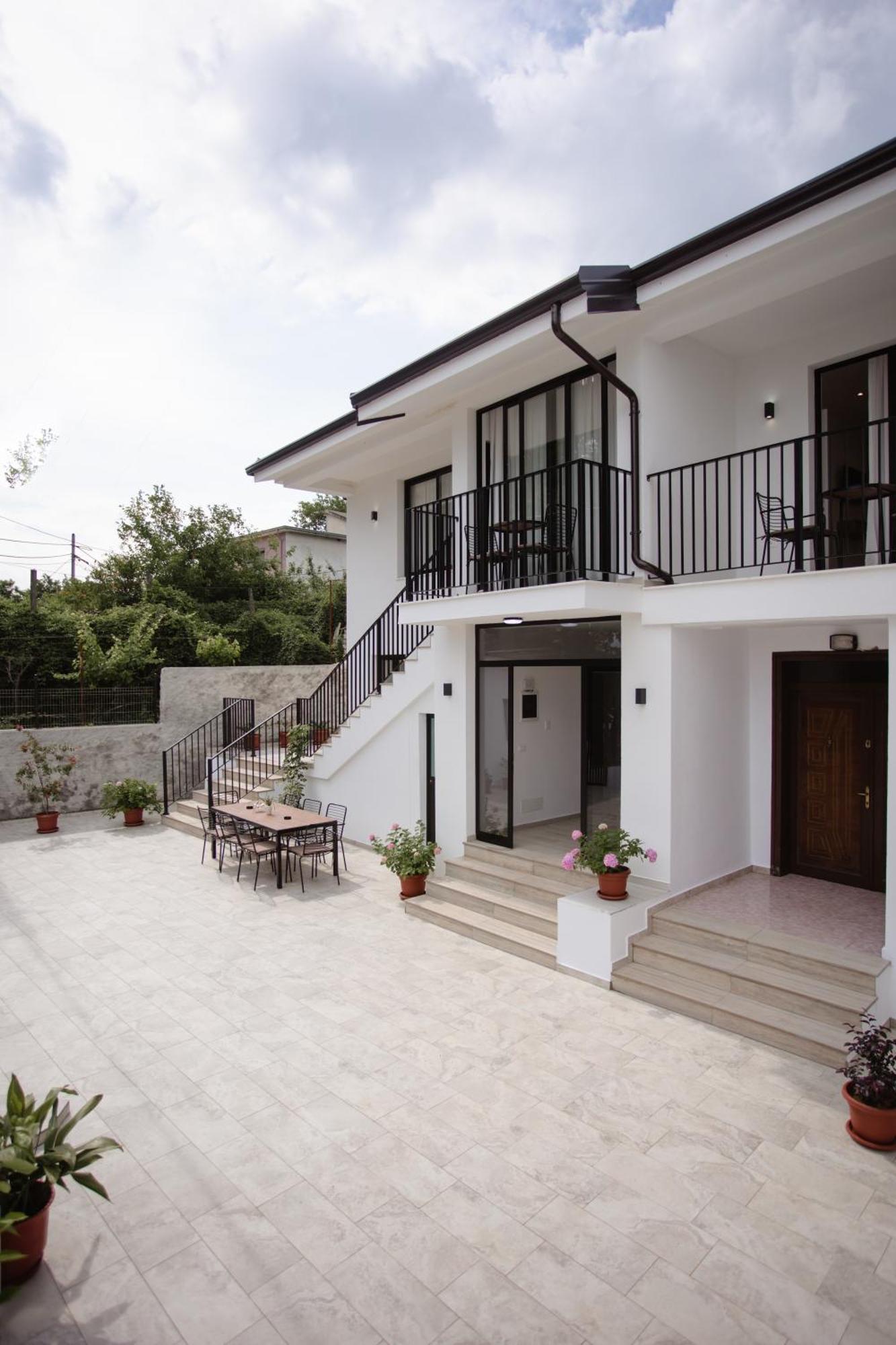 Serenity Shiroka Exterior photo